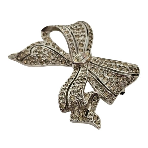 Silver Tone Clear Rhinestone Bow Brooch Rhodium Plated L867 - Picture 2 of 10